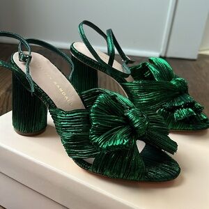 Loeffler Randall Camellia Bow Heels in Emerald, size 6.5 NWOT